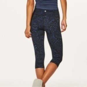 Lululemon Wunder Under Hi-Rise 1/2 Tight *Full-On Luxtreme 17"